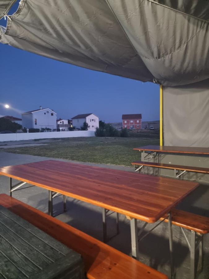 Apartmani Alen Dinjiška Buitenkant foto
