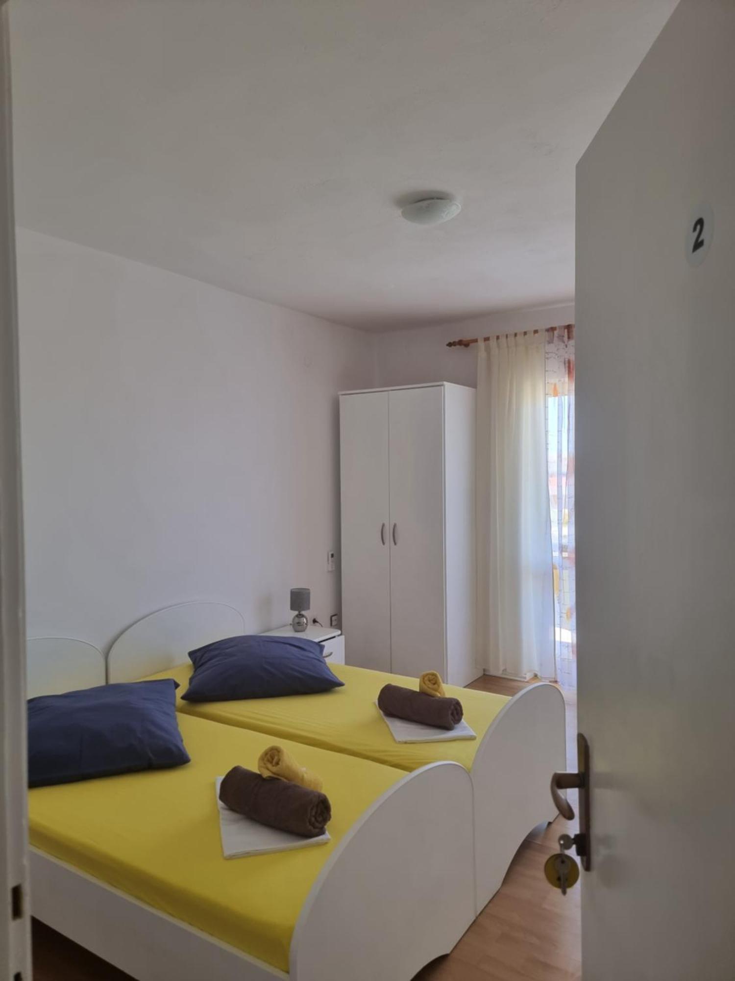 Apartmani Alen Dinjiška Buitenkant foto